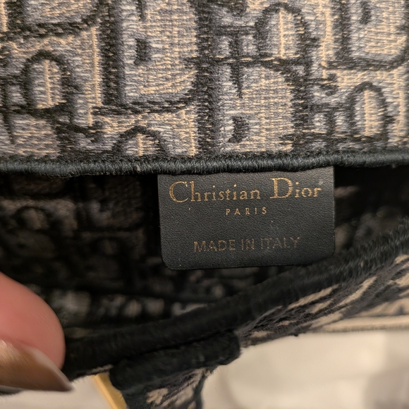 💙$2800 DIRECT! Authentic Christian Dior Monogram Bag Full Set! - Picture 5 of 13